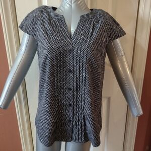 Jones New York Collection Size 6 Short Sleeve  Button up Blouse Shirt Top